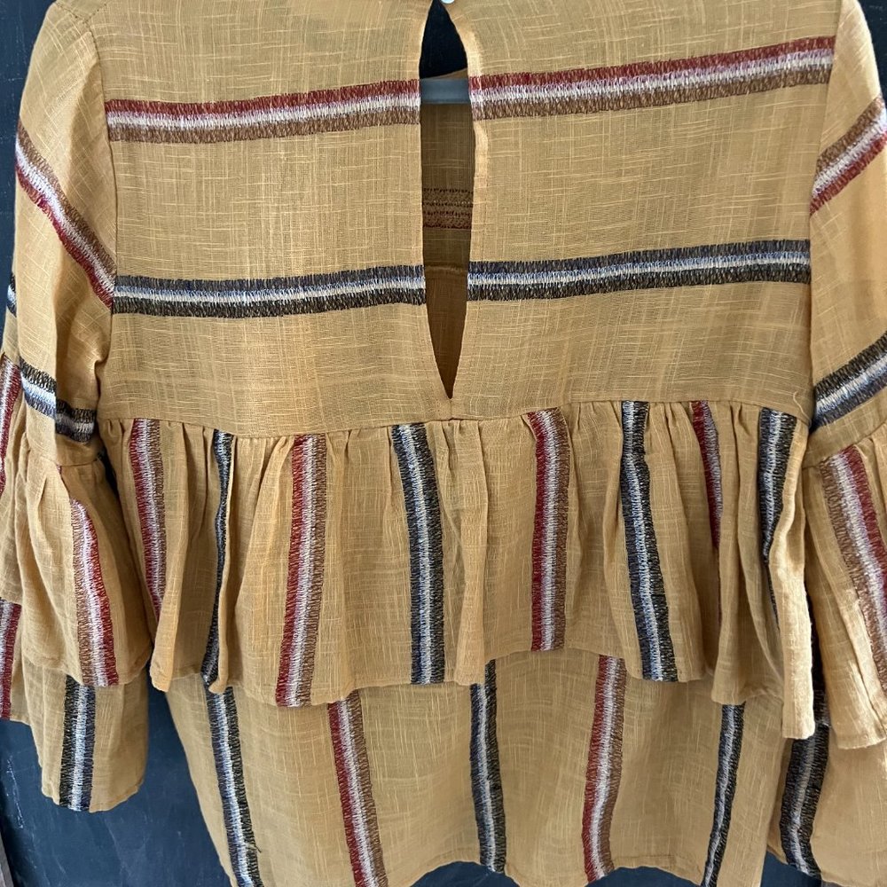 Talori Button Back Blouse - Picture 2 of 4